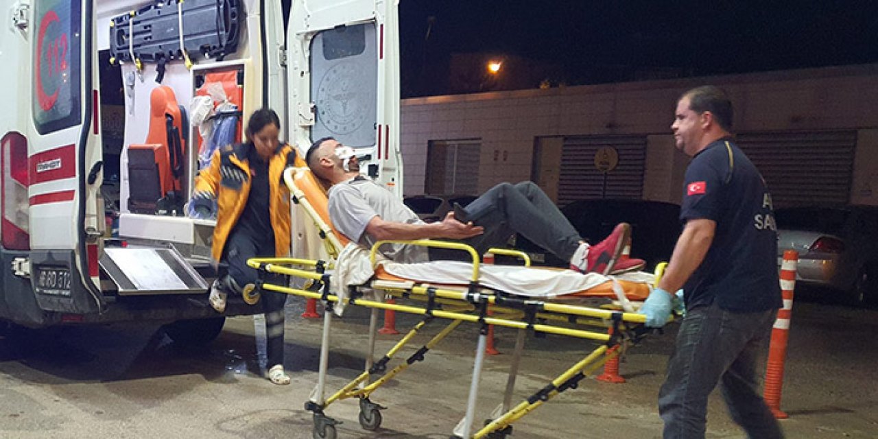 5 dakika arayla aynı yerde 2 kaza meydana geldi: 7 yaralı