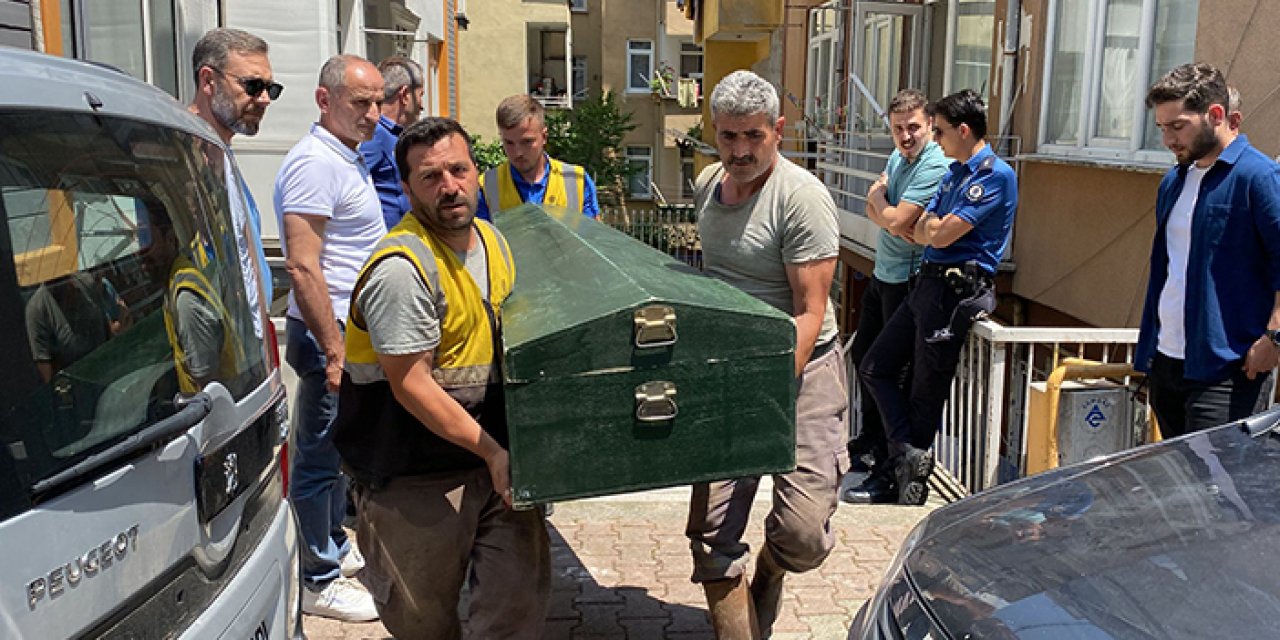 Kömürlüğü yıkarken istinat duvarı çöktü: Yaşamını yitirdi