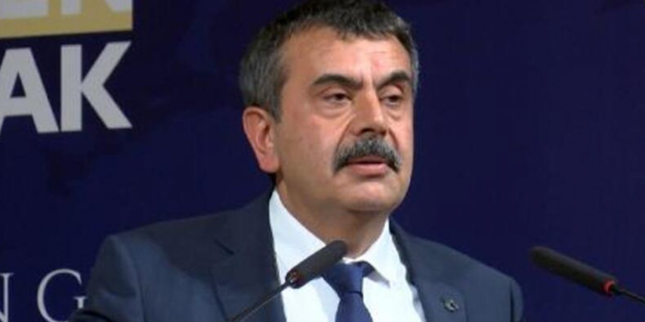 'Nehri Yeniden Akıtmak' isimli konferansı düzenlendi