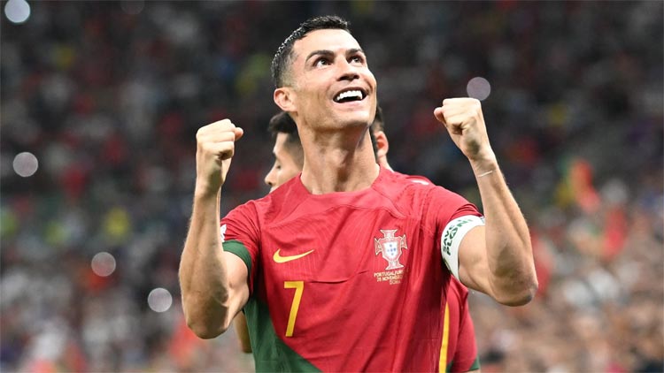 Cristiano Ronaldo Guinness Rekorlar Kitabı'na girdi!