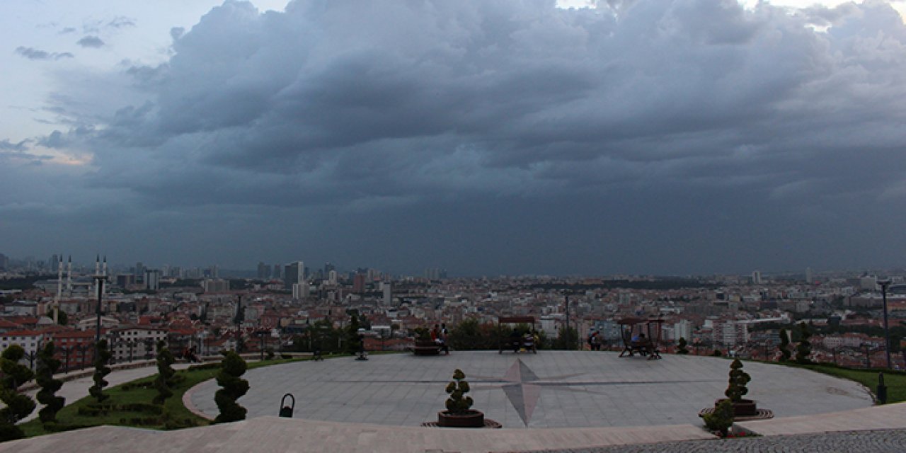 Ankara'da şehrin gürültüsünden kaçmak isteyenlerin adresi: 50. Yıl Parkı