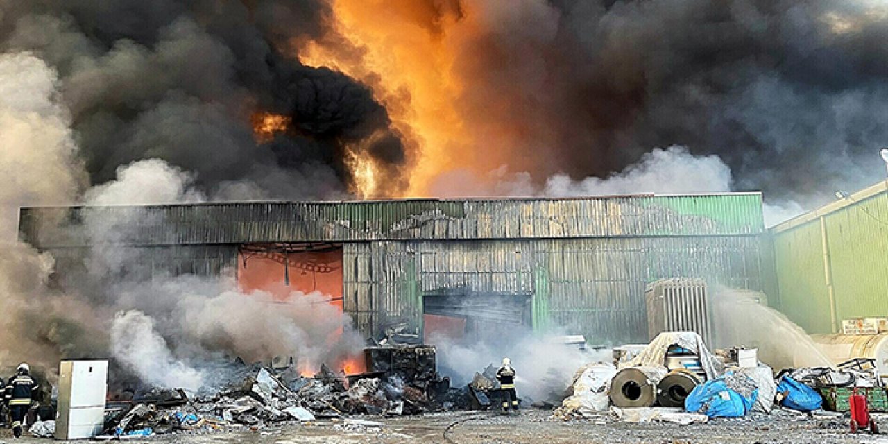 Manisa OSB'de yangın: 18 saat sonra söndürüldü