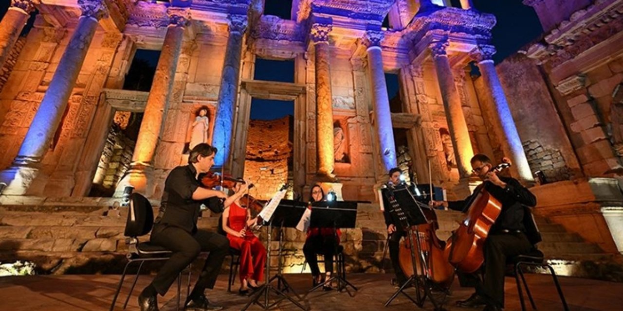 Antik Kent'te Wiener sahnesi