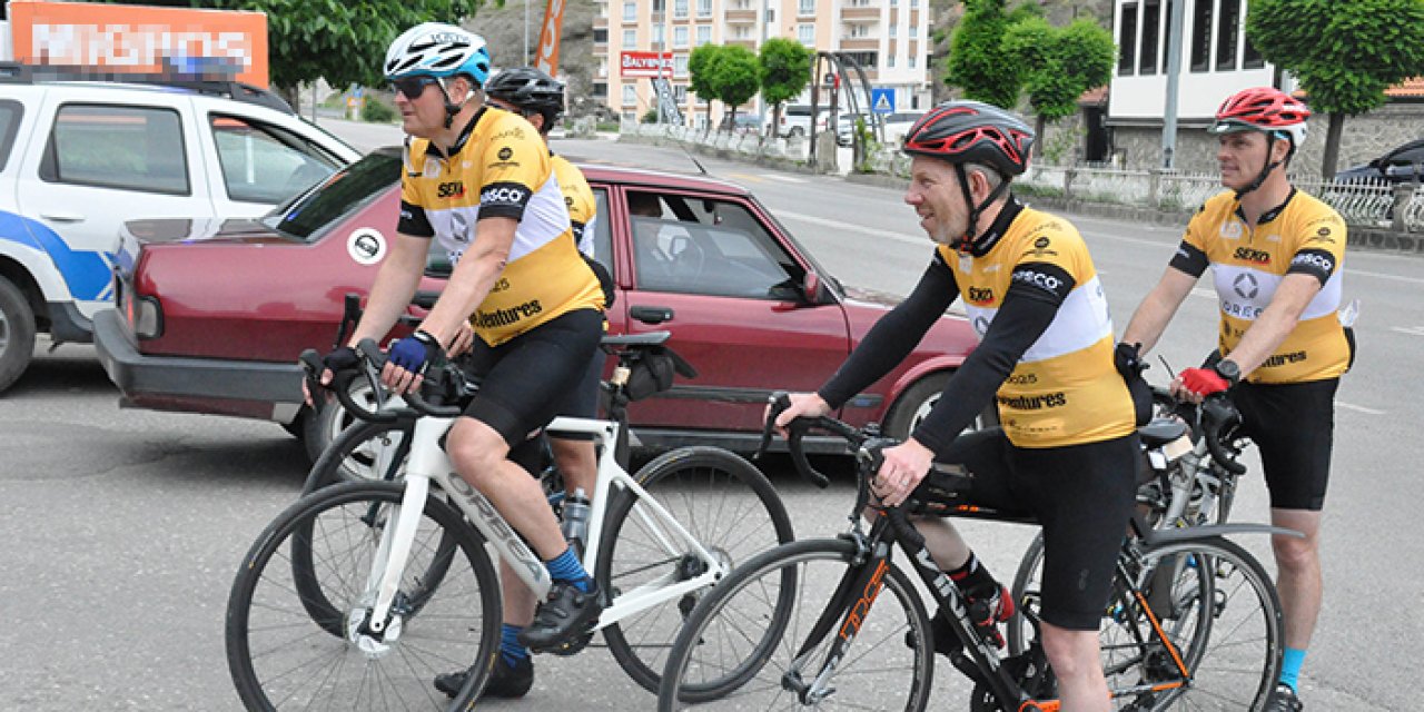 Afrikalı çocuklar için pedal çevirdiler