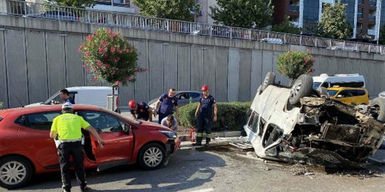 Kavşaktan uçan sürücü polislere saldırdı