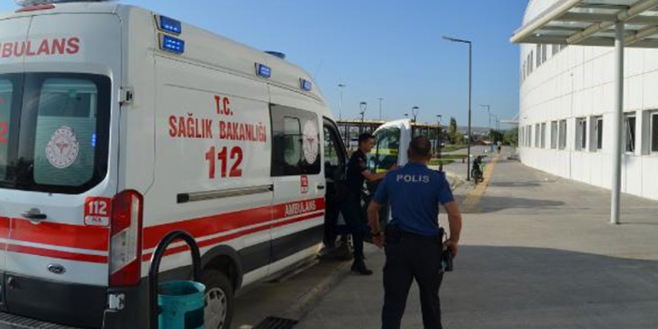 Ambulans şoförünü darbetti