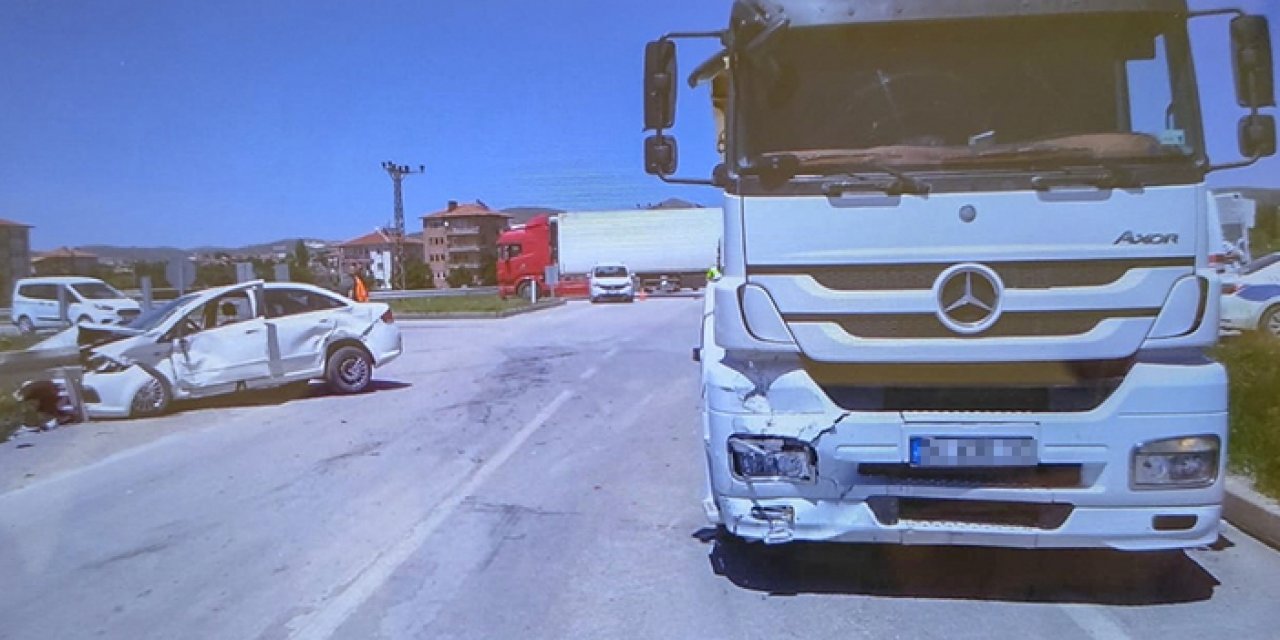 Ankara'da kazaya karışan sürücü hastanede yaşamını yitirdi