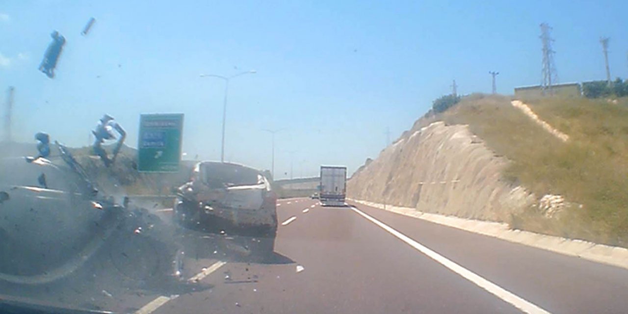 Makas kazası kameraya böyle yansıdı: 4 kişi yaralandı