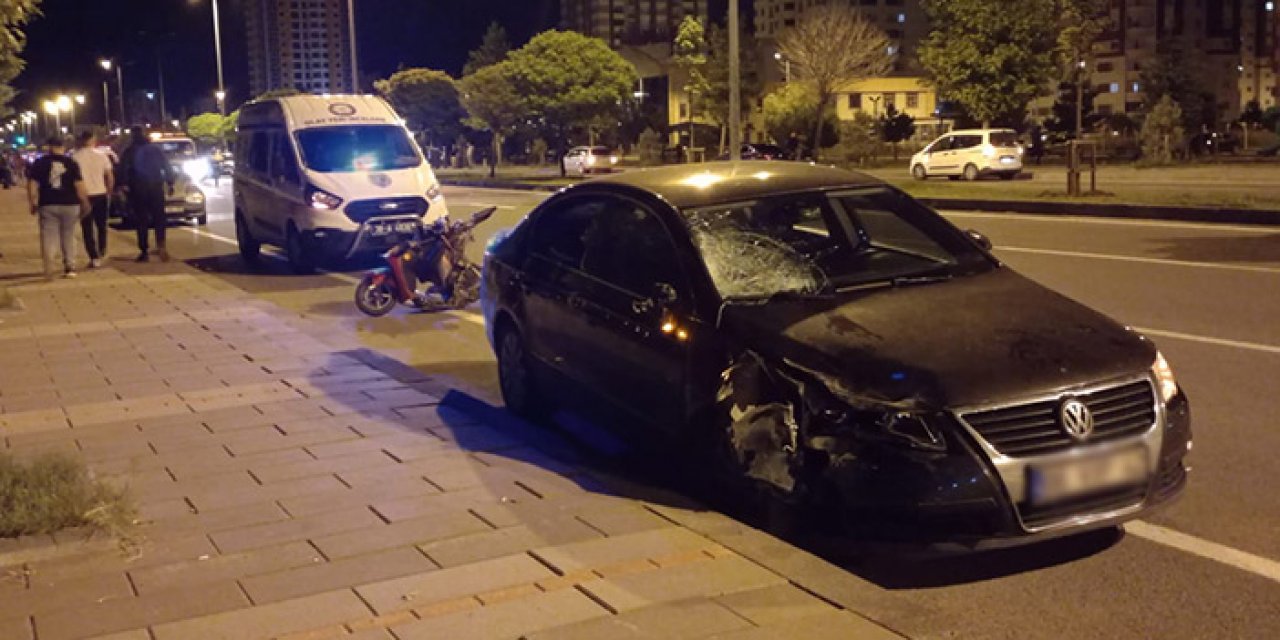 Otomobilin çarptığı 15 yaşındaki kurye yaşamını yitirdi