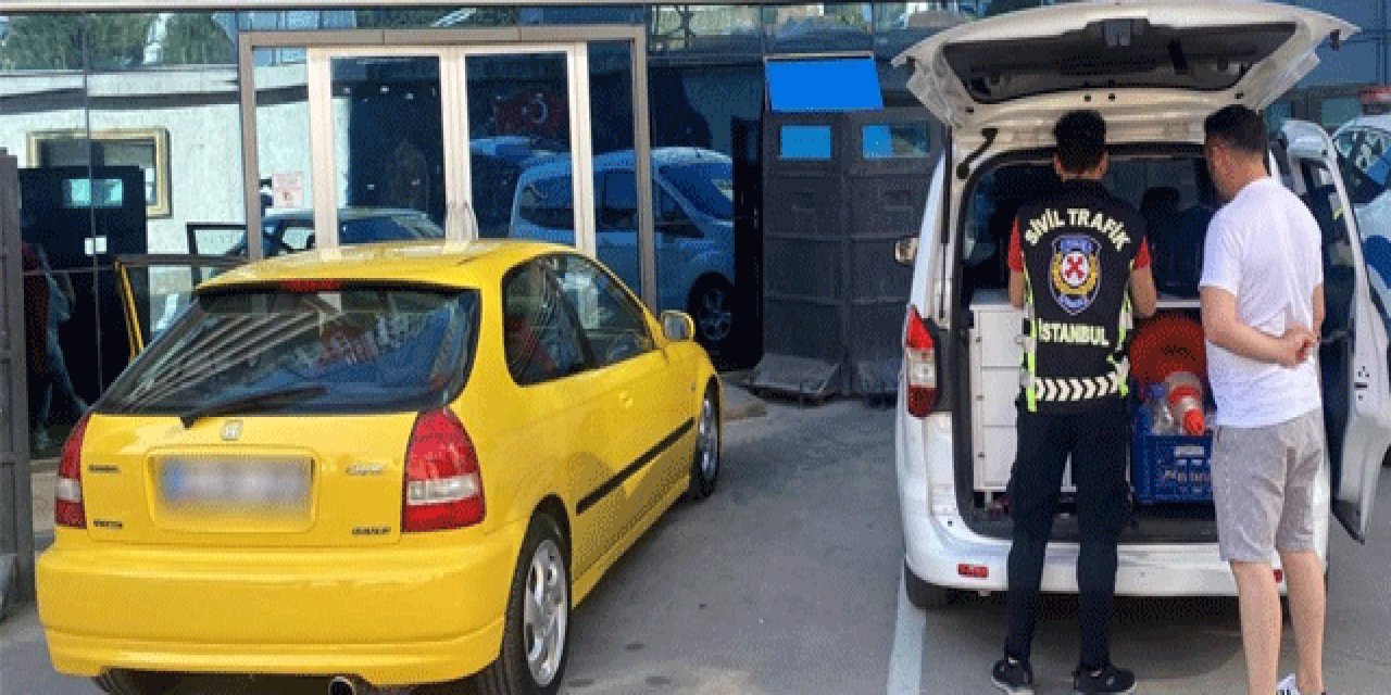 Ambulansa yol vermeyen düğün konvoyuna ceza