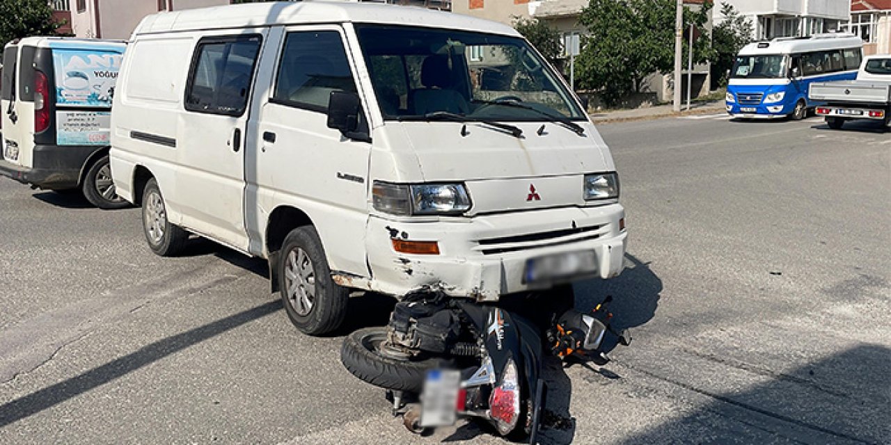 Kasksız bindiği motorla kaza yaptı: Ağır yaralandı