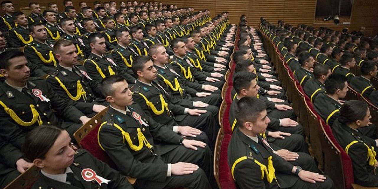 MSÜ'den 20 binden fazla öğrenci mezun oldu