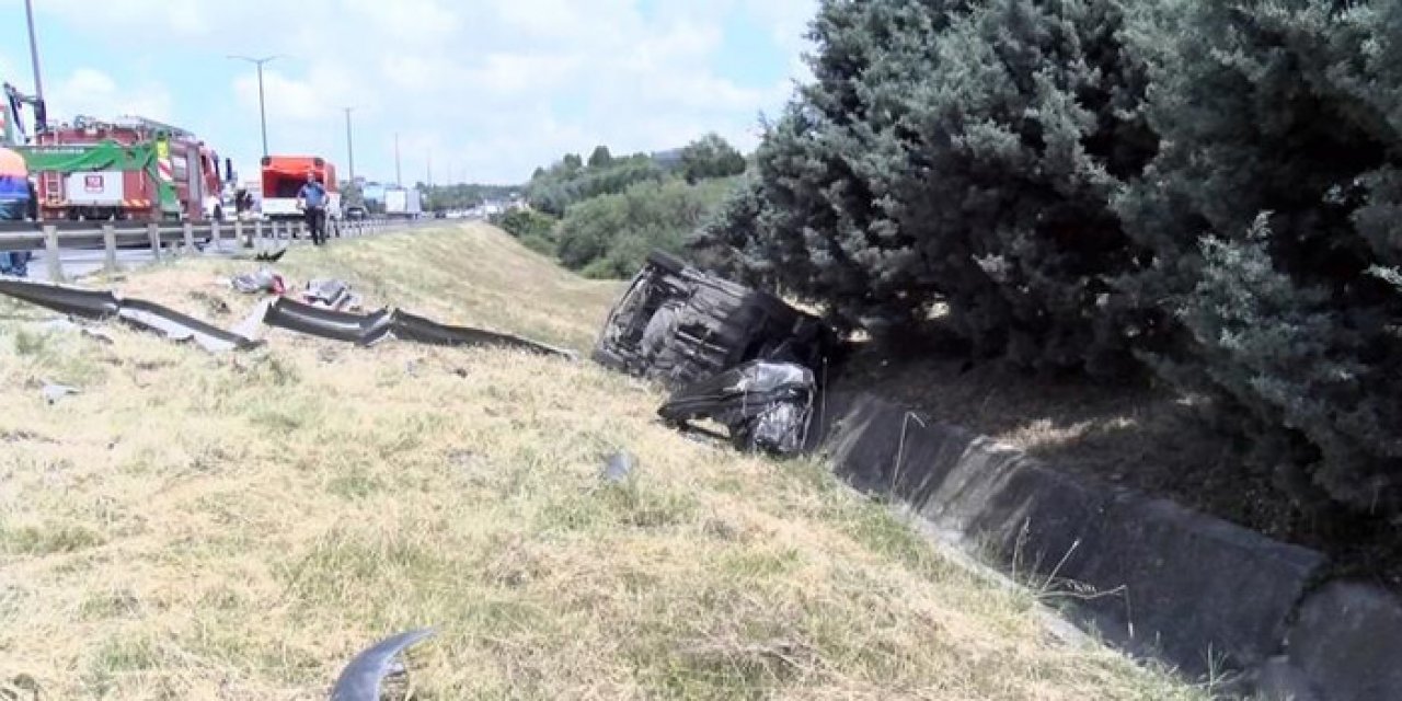 Mezarlık ziyaretine giderken kaza yaptılar: 1’i ağır 6 yaralı