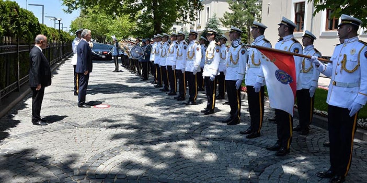 EGM Müdürü Ayyıldız göreve başladı