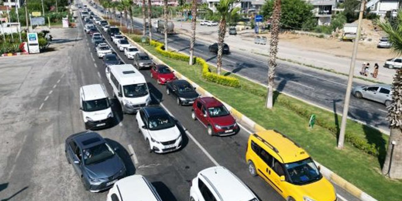 Kuşadası'na yoğun ilgi: 135 bin araç giriş yaptı