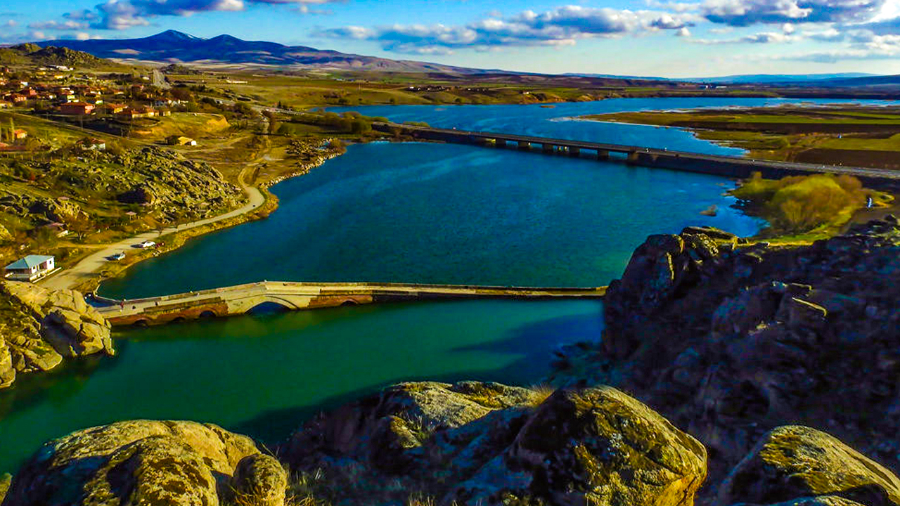 İster balık tutun, İster mangal yapın, İster kamp: Ankara'nın yanı başındaki muhteşem atmosfere ortak olun...