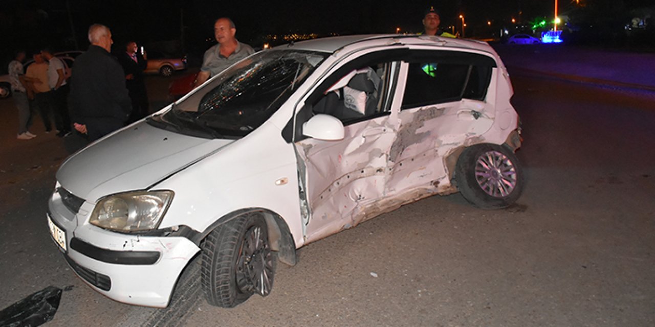 Kırıkkale'de 2 araç birbirine girdi: 3 yaralı