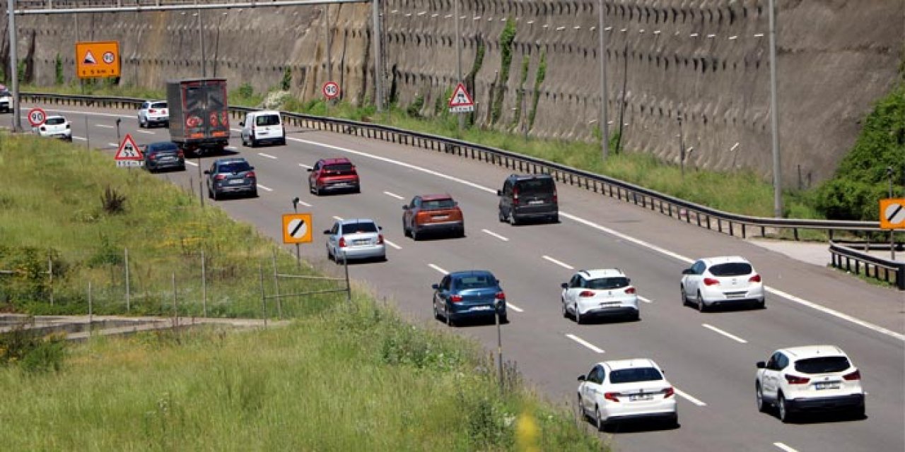 Kurban bayramının son gününde dönüş trafiği başladı