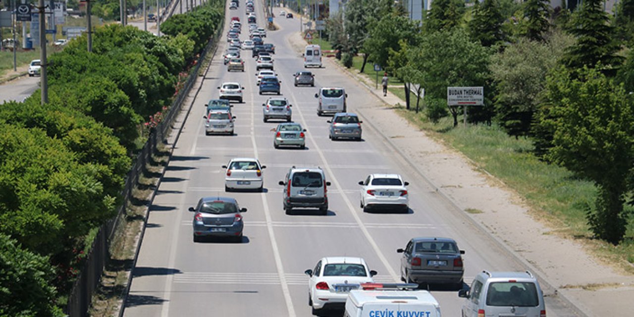 Afyonkarahisar'a yoğun ilgi: 1 haftada 952 bin araç