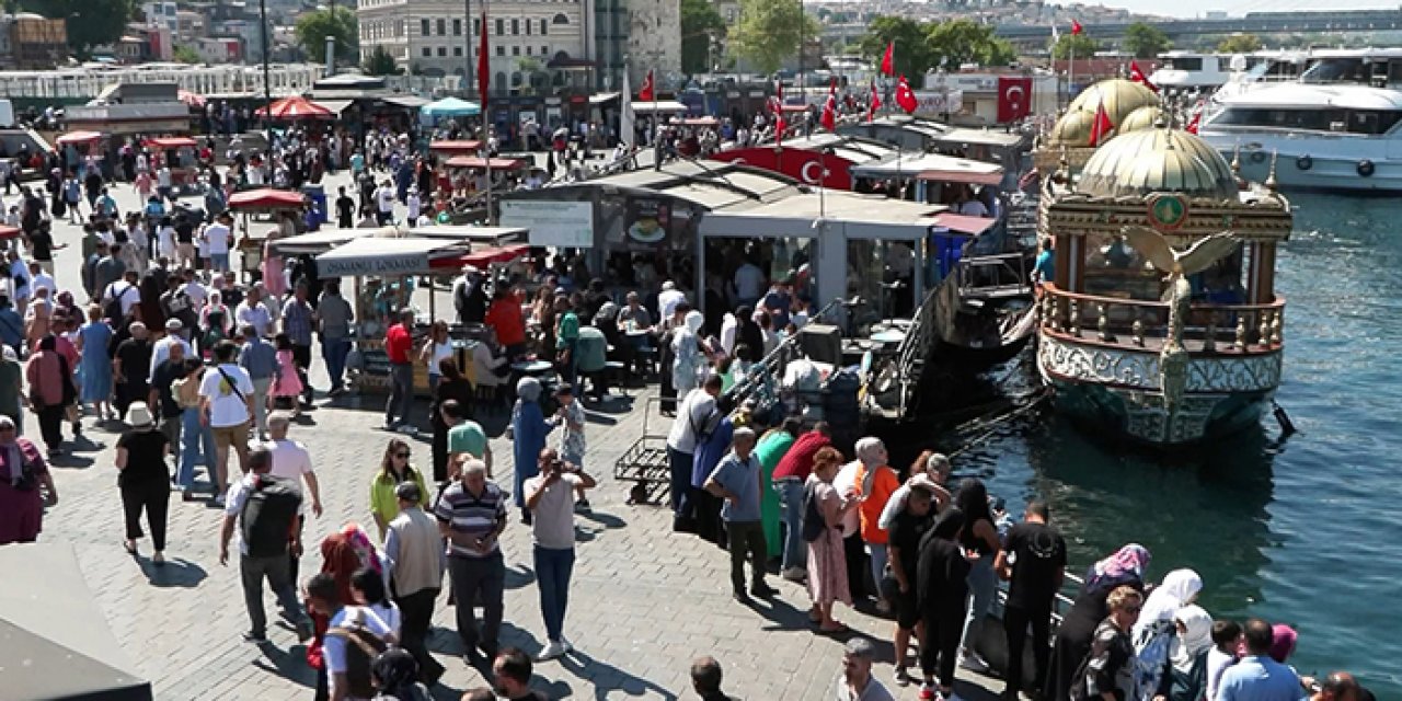 Eminönü bugün de çok yoğundu