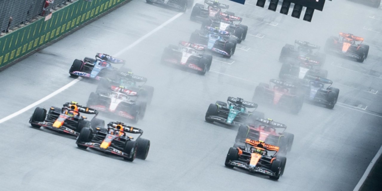 Avusturya Grand Prix'sinin sprint yarışını Verstappen kazandı