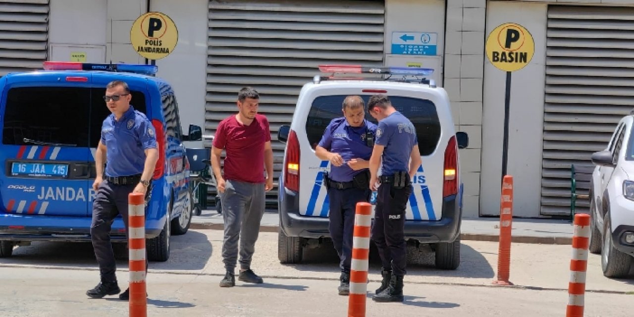 Kavgayı ayıran polislere saldırı: 6 yaralı