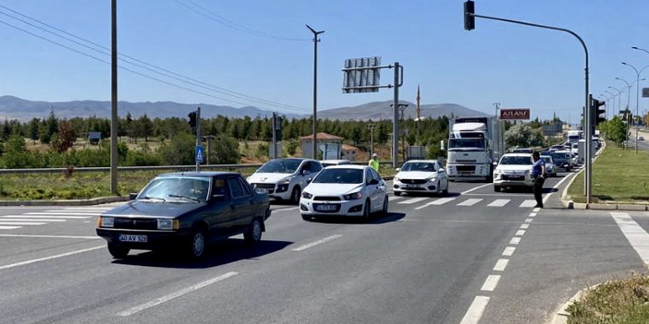 Ankara-Kayseri yolunda trafik yoğun