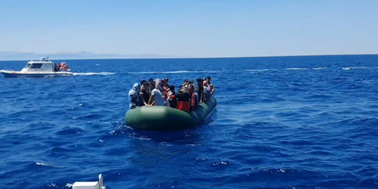 Çanakkale açıklarında 84 göçmen kurtarıldı