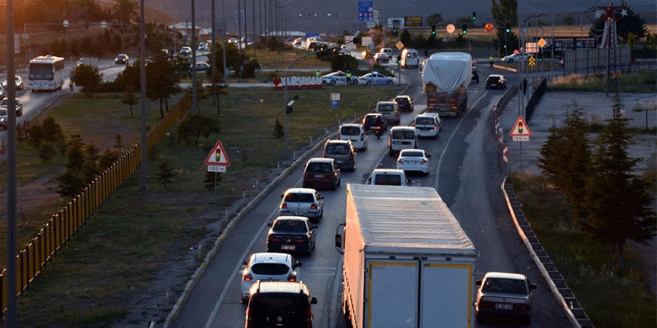 'Kilit kavşak'tan 800 bin araç geçti