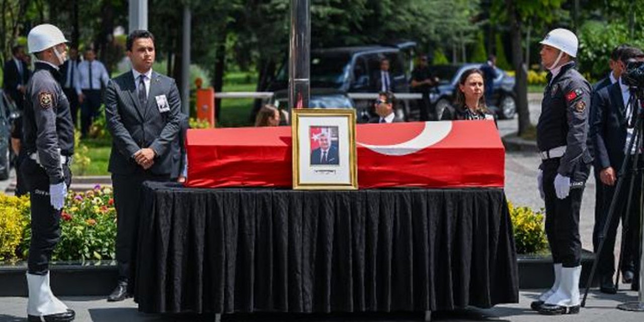 Lizbon Büyükelçisi Karagöz için tören düzenlendi