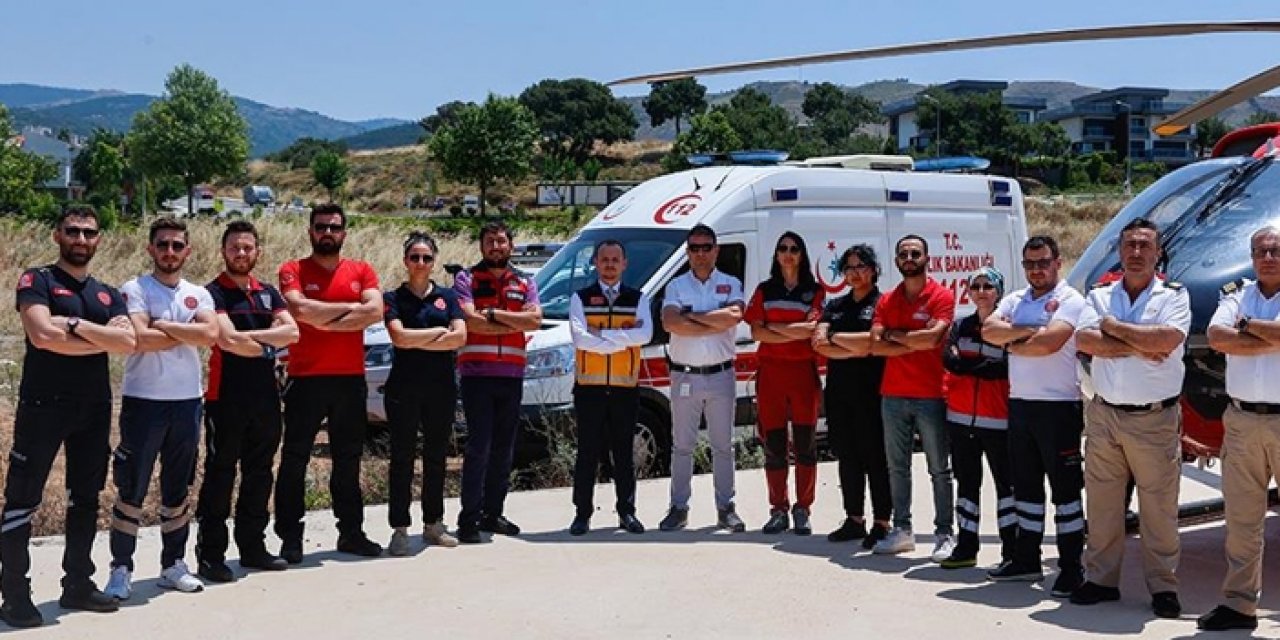 Sağlıkçılar bayramda "acil müdahale birimleri"yle mesai yaptı