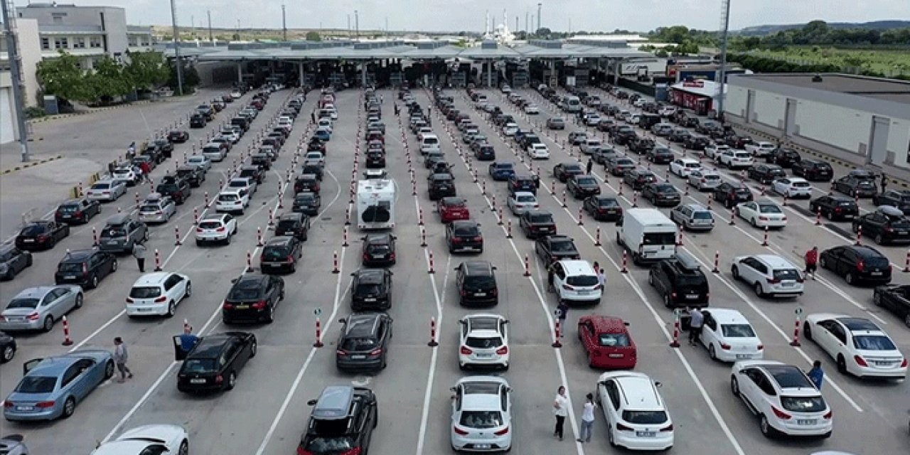 Gümrük kapılarından geçen kişi sayısı açıklandı