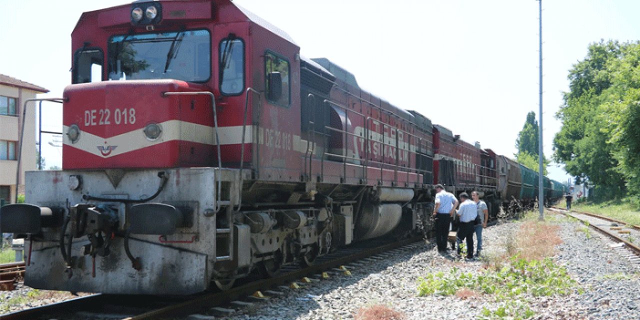 İlaç yazdırmaya giderken tren çarptı
