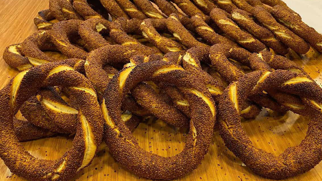 Çıtır Ankara simidi böyle yapılıyormuş.. Ustası püf noktasını verdi!