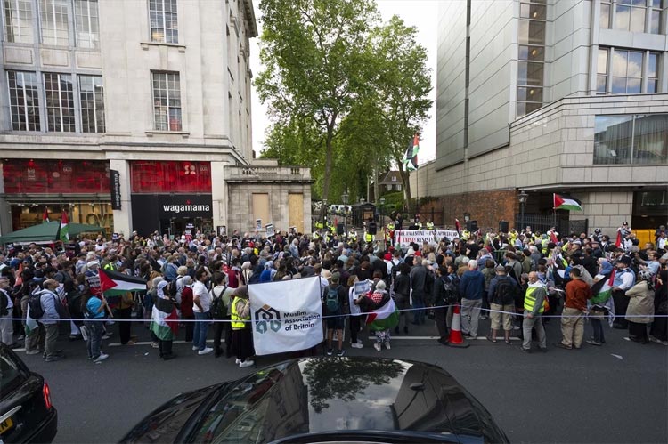 Londra'da İsrail protestosu!