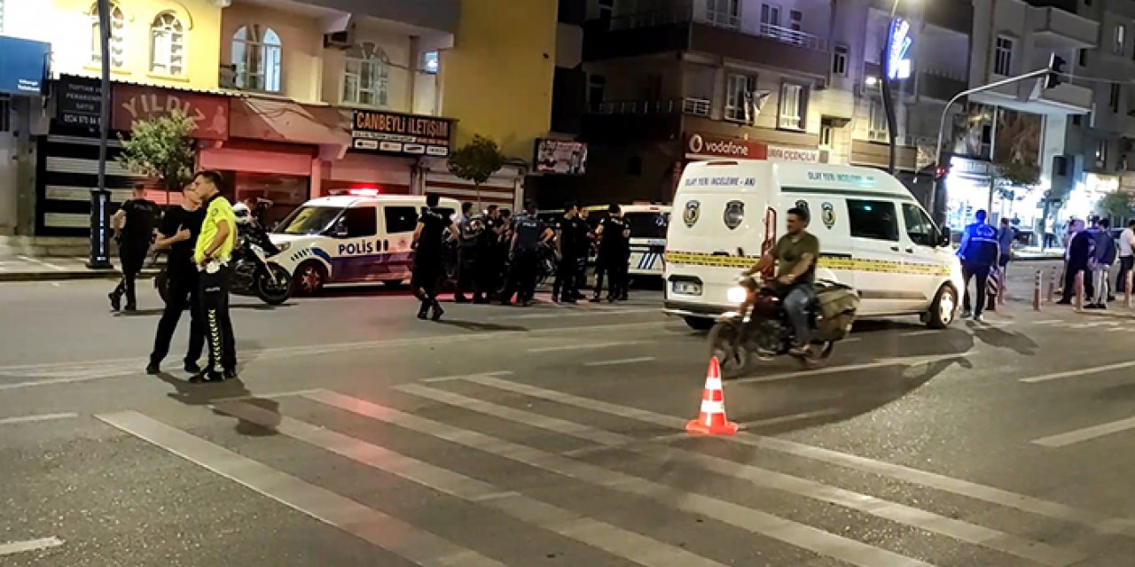 Husumetli aileler birbirine girdi: 1’i polis 3 yaralı