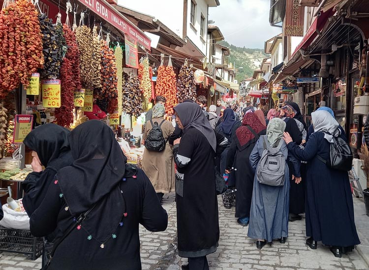 Başkentin tarihi ve turistik ilçesi Beypazarı'na turistlerden yoğun ilgi