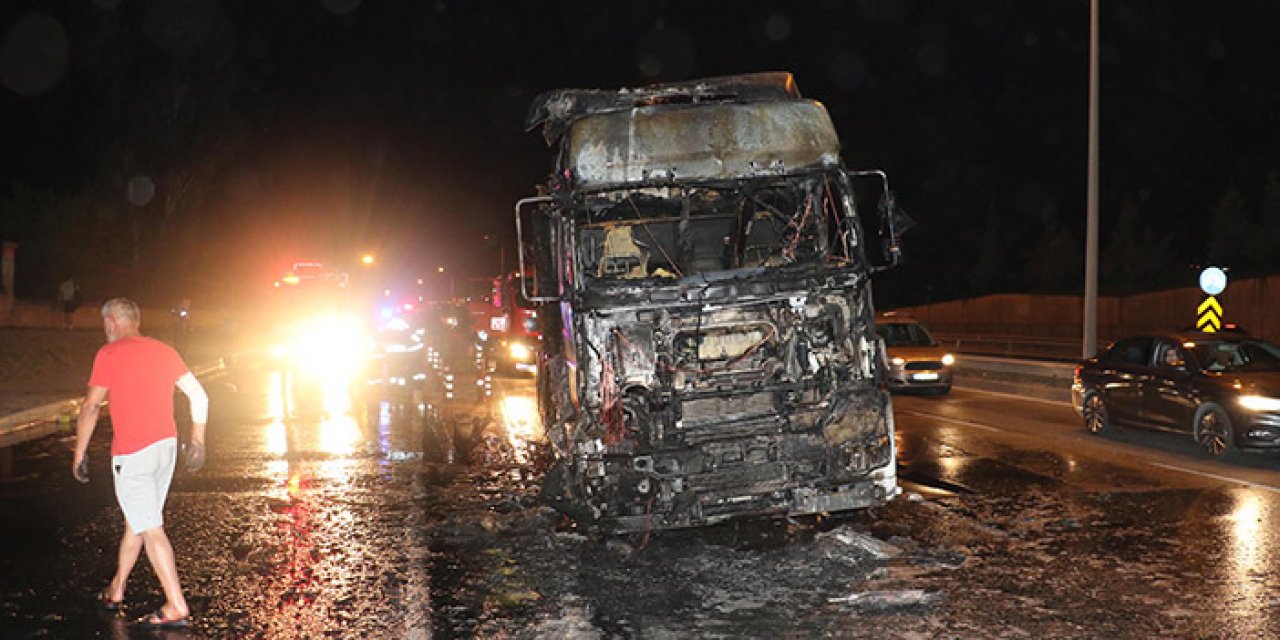 Alkollü sürücü bariyere çarptı TIR alev aldı