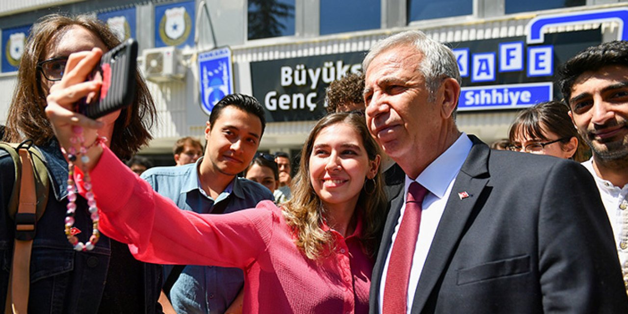 Ankara Büyükşehir Belediyesi Başkanı Yavaş üniversitelilerle buluştu