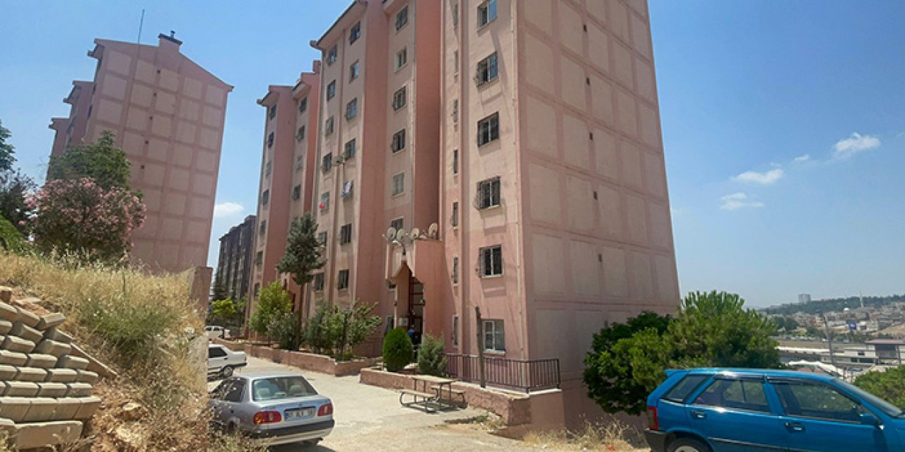 Asansör 3’üncü kattan zemine çakıldı: 5 yaralı