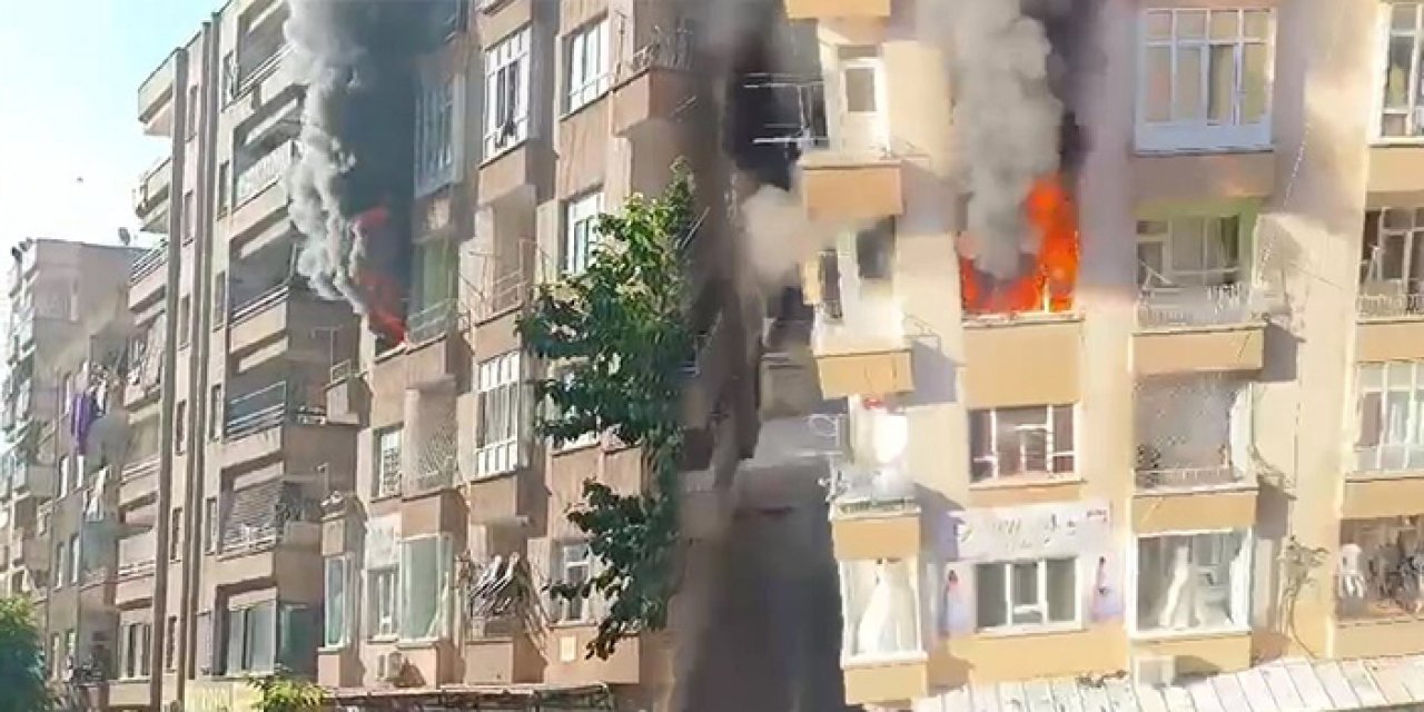 Şanlıurfa'da apartmanın 3'üncü katında yangın