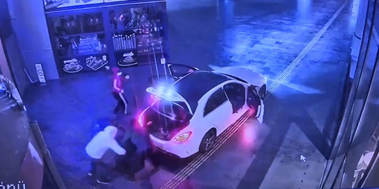 Açamadıkları kasayı taşıyarak çaldılar