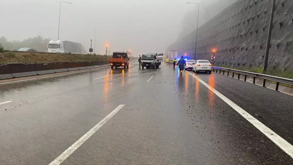 Ankara İstanbul yolu trafiğe kapatıldı!