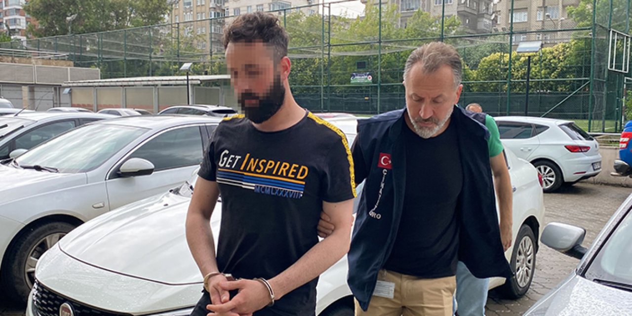 Balkona çıkan kadın kurşunların hedefi oldu