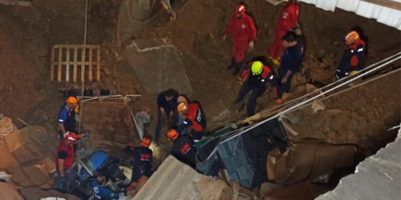 Giresun’da fabrika çöktü: Altında kalan işçiyle irtibat kesildi