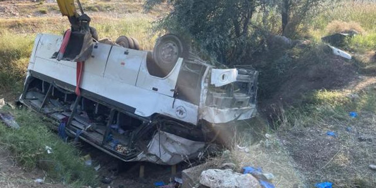 Kazada 1 kişi öldü 36 kişi yaralandı