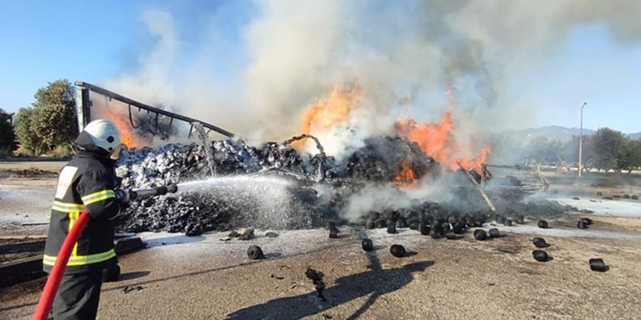 İplik yüklü TIR’ın dorsesi alev alev yandı