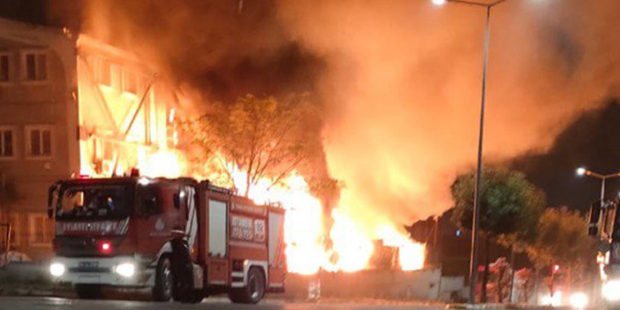 Tuzla'da korkutan yangın: 1 saatte söndürüldü