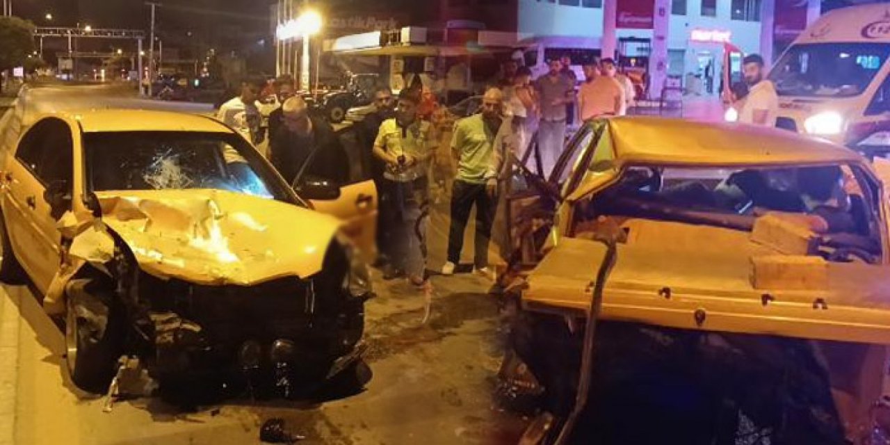 Kırıkkale’de feci kaza: Otomobiller perte çıktı