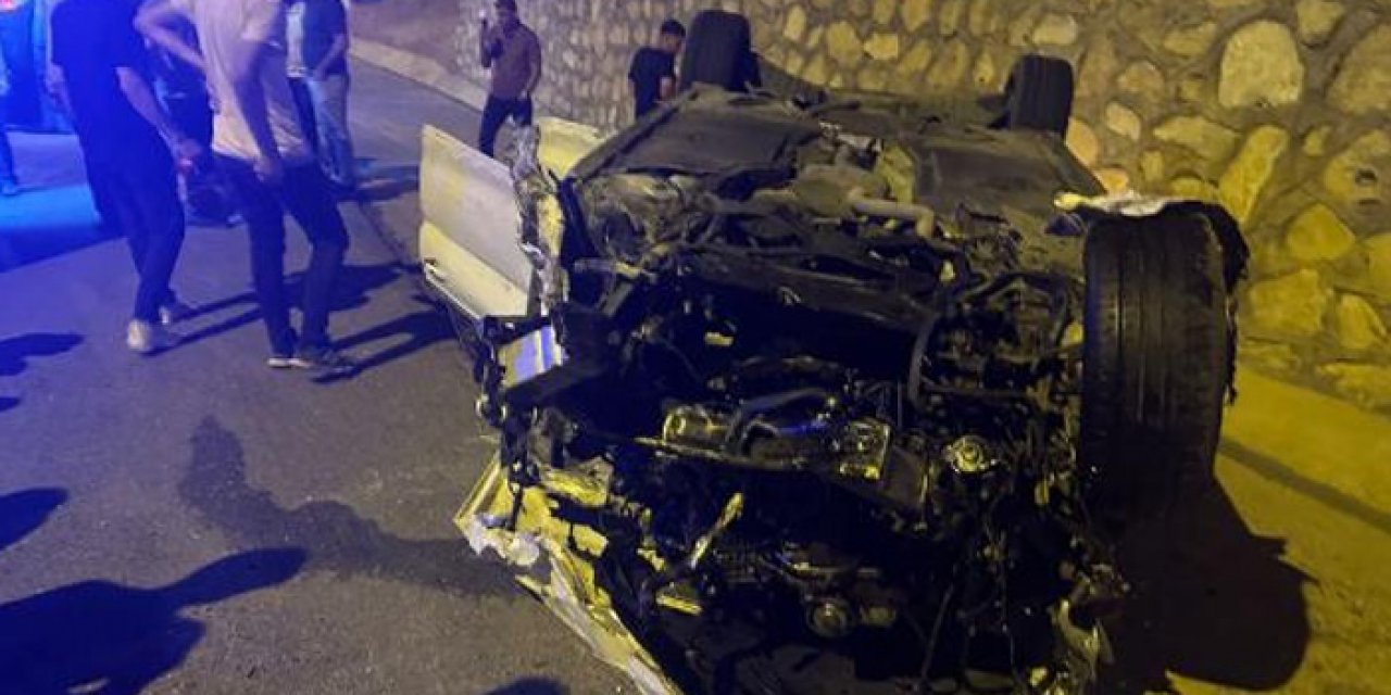 Siirt'te otomobil takla attı: Kazada 3 kişi yaralandı
